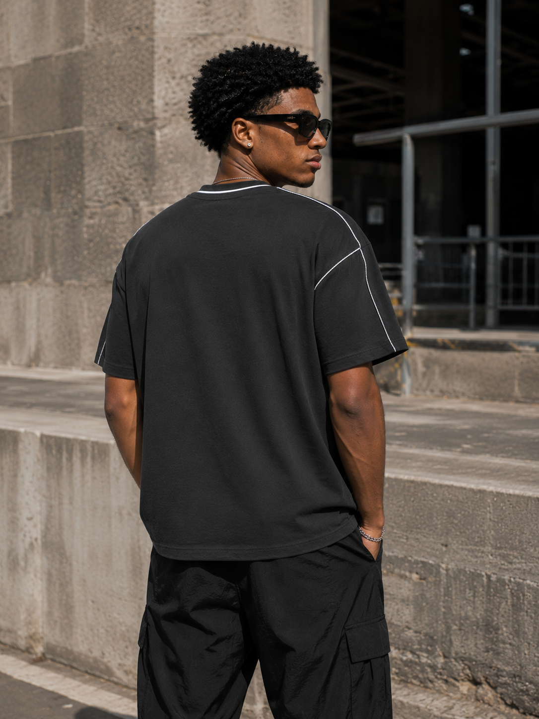 ISSA Contrast Tape Oversized Tee