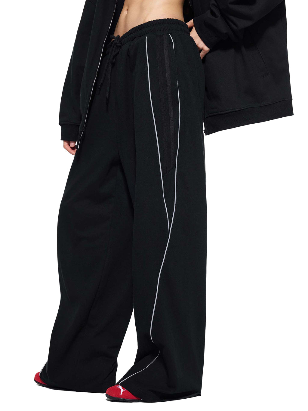 The 221 Track Pant