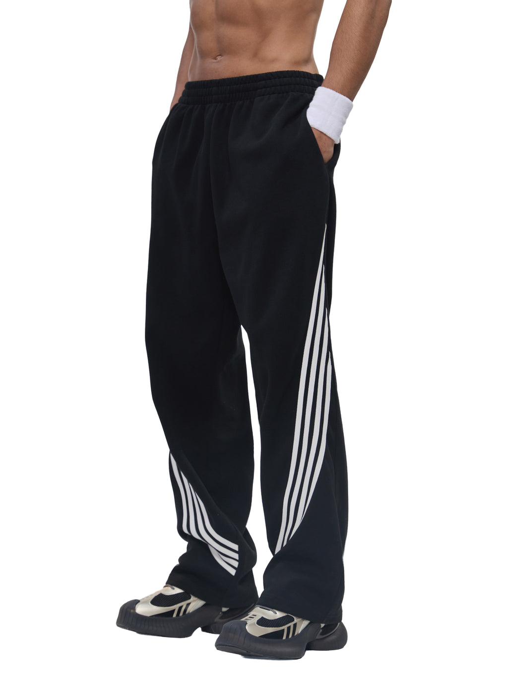 ISSA Curved Stripe Sweatpants